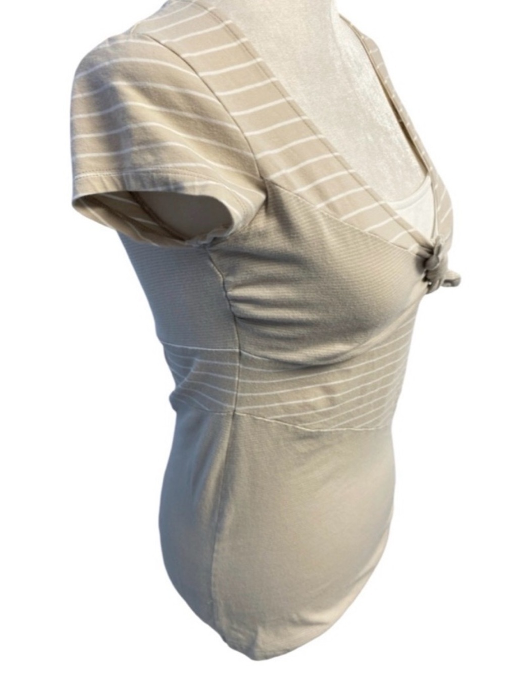 Smart Set Neutral Striped Knot Front Top Soft Beige Boho Fitted Tee Size Small - Picture 4 of 11